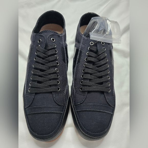 P.F. Flyers sandlot black low top sneakers New with extra laces size W8.… - Picture 5 of 15